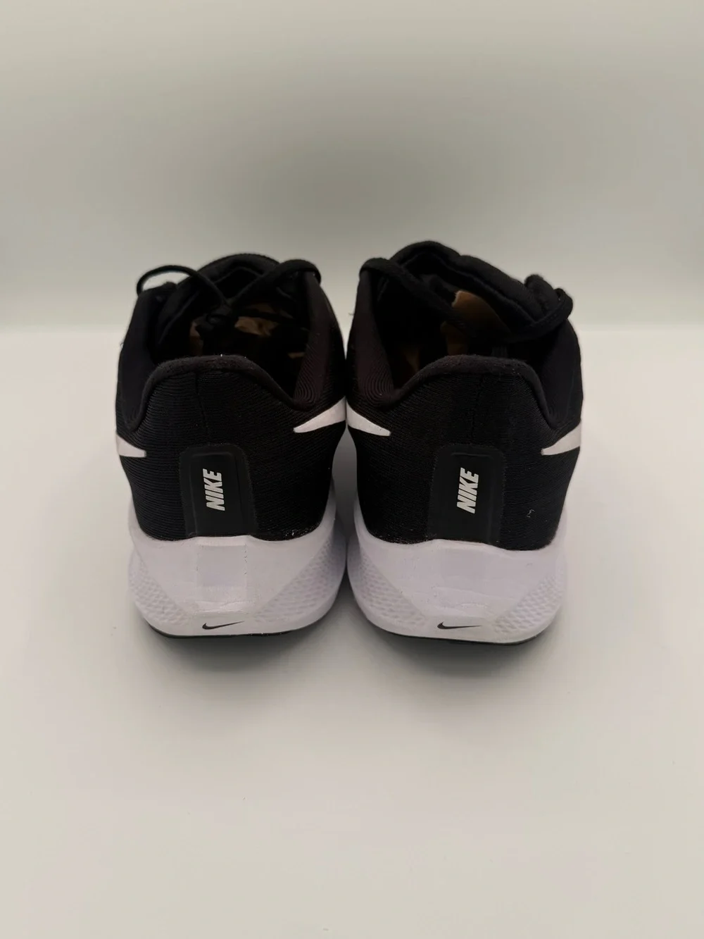 Nike Air Zoom Pegasus 39 Men’s Size 9 Black White Running Shoes DM0164-001
